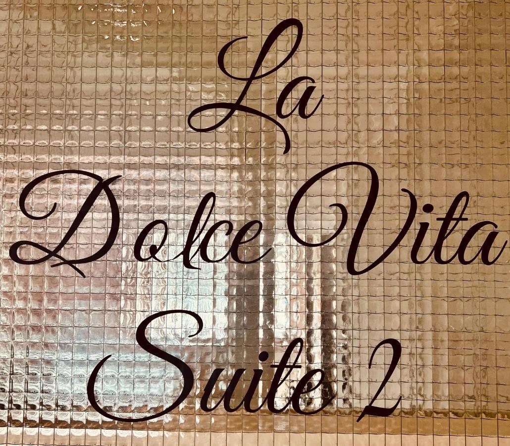 La Dolce Vita Suites Leeuwarden Esterno foto
