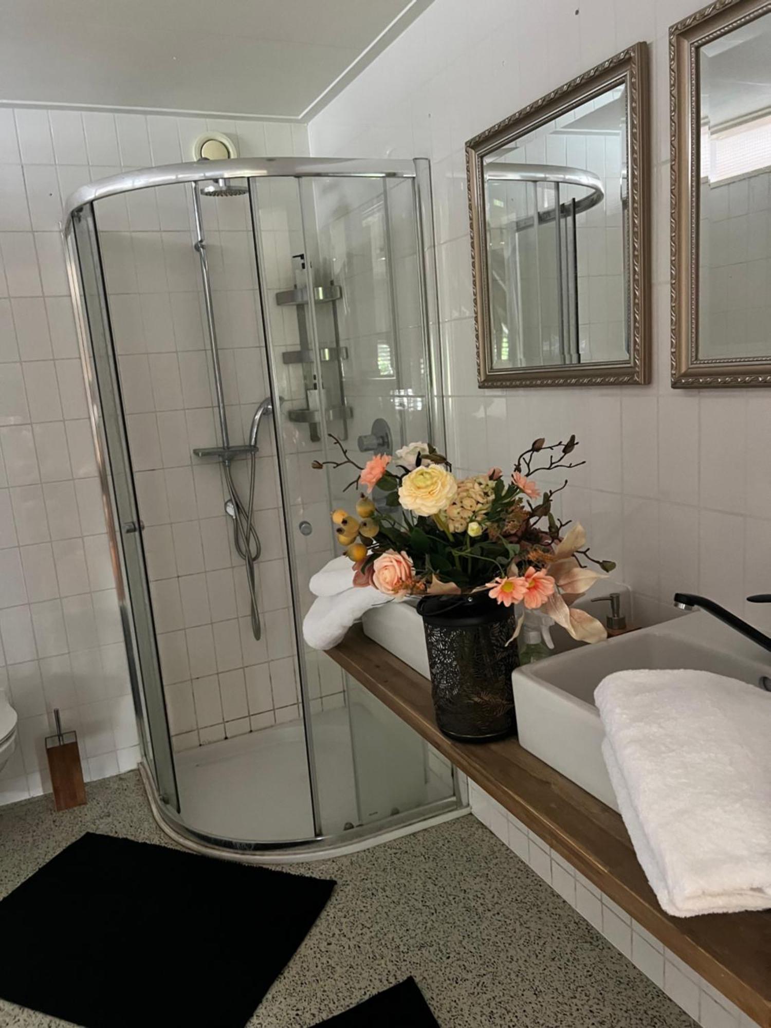 La Dolce Vita Suites Leeuwarden Esterno foto